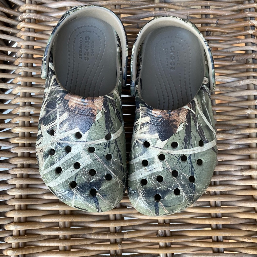Crocs Toddler size 11 Camouflage